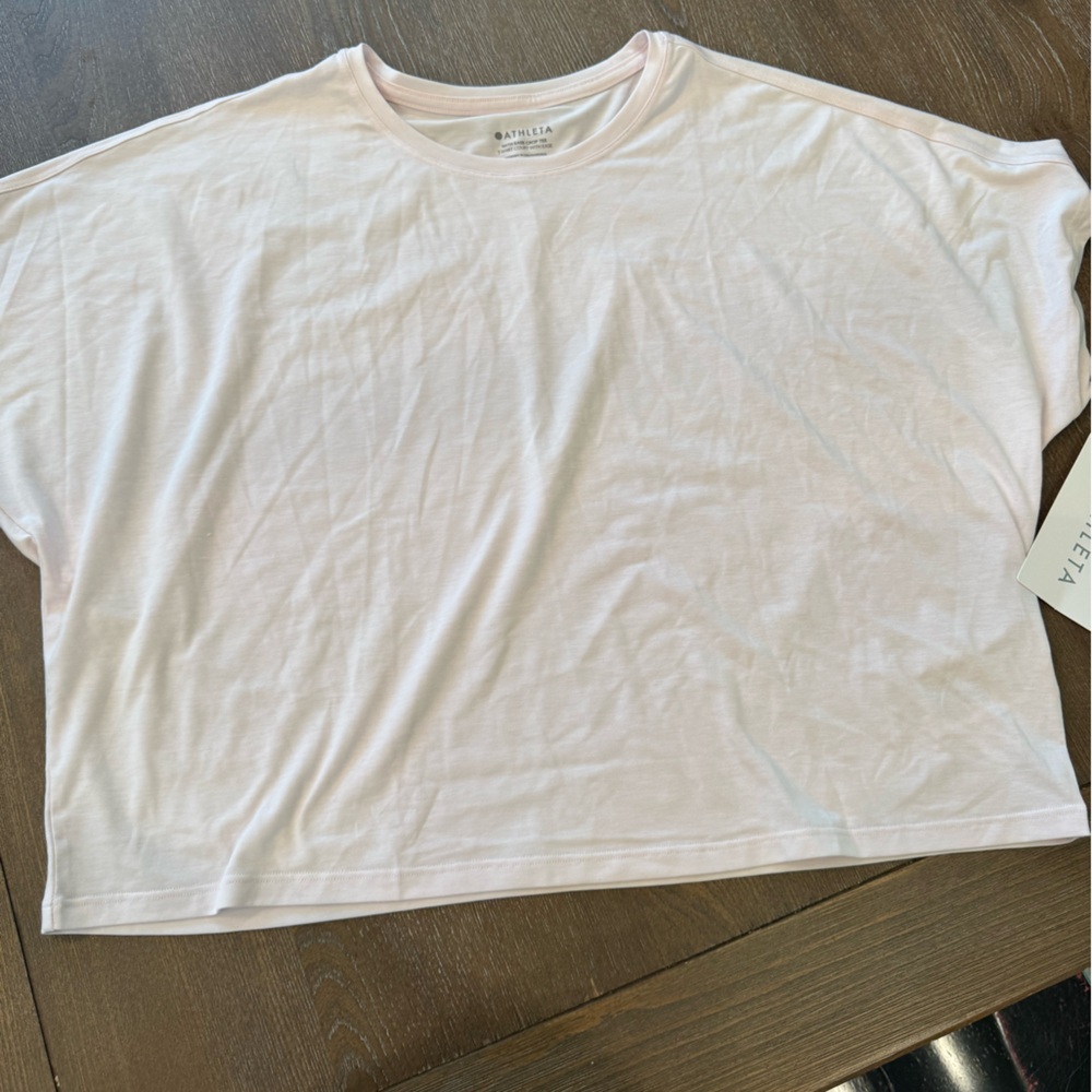 Athleta cropped loose tee.  Light pink.  Nwt.